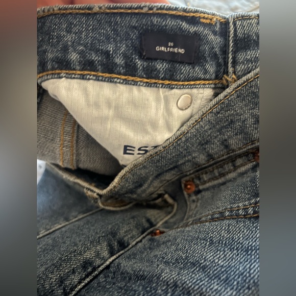 Gap “Girlfriend” Jean - Never Worn - Picture 2 of 4